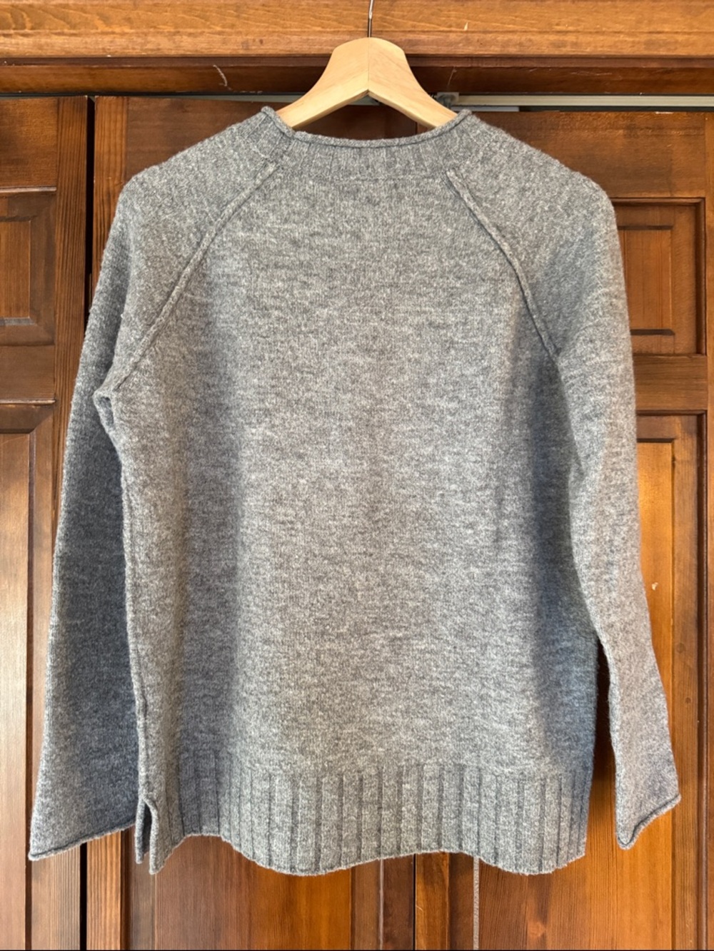 Caslon Women’s Gray Crewneck Sweater size Small - Picture 2 of 9